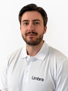 Kiropraktor Christoffer Johansen fra Limra, spesialisert på muskel- og skjelettplager.